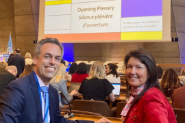 Le Délégué général adjoint de la DGWB (Maxime Woitrin) au côté de l’experte, Catherine Stilmant, lors du dialogue multi-acteur du 25 mai 2023. Le Délégué général adjoint de la DGWB (Maxime Woitrin) au côté de l’experte, Catherine Stilmant, lors du dialogue multi-acteur du 25 mai 2023. ©DGWB Paris 2023
